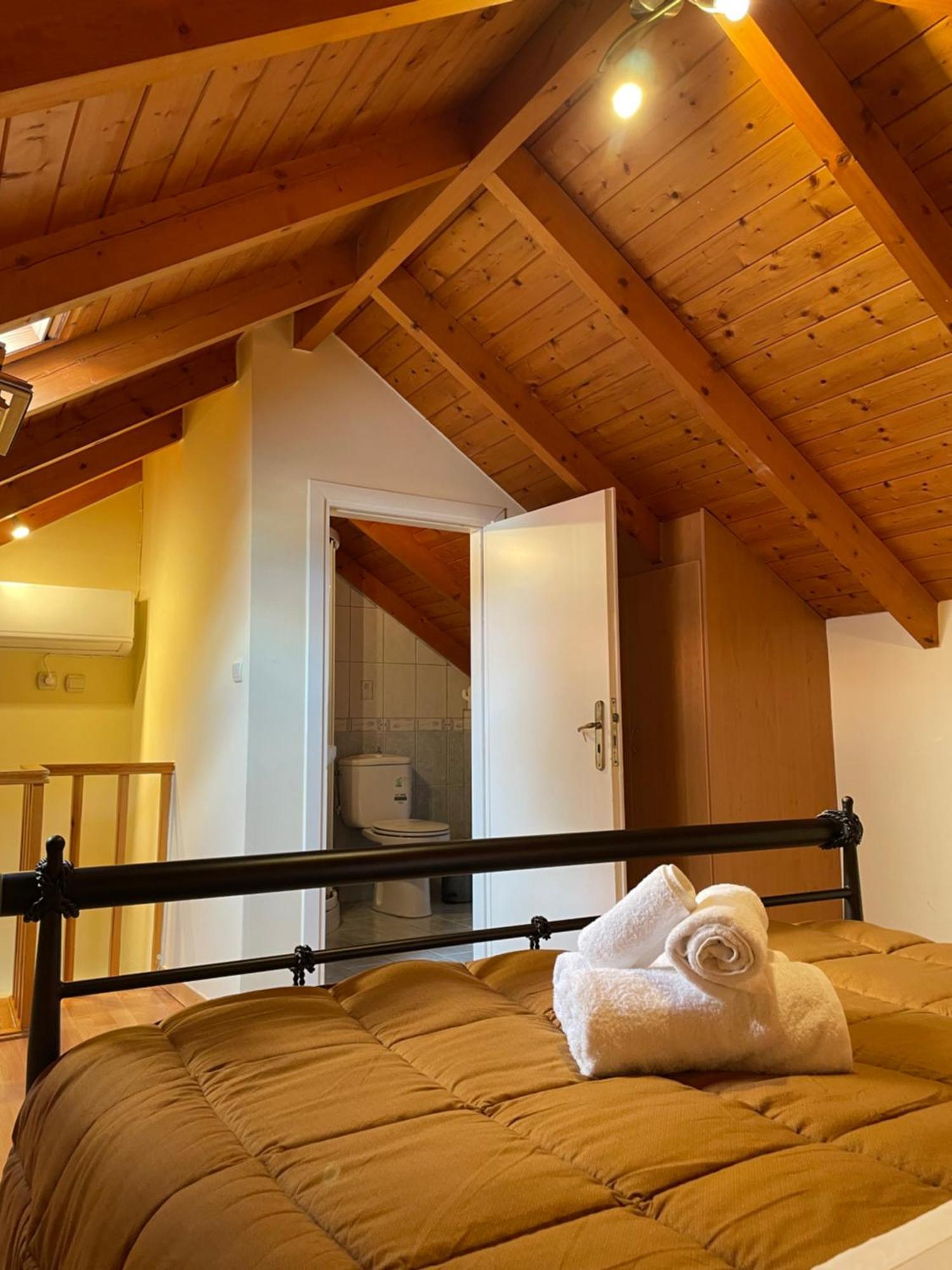 Οι Φωλίτσες Apartment Nafpaktos Bagian luar foto