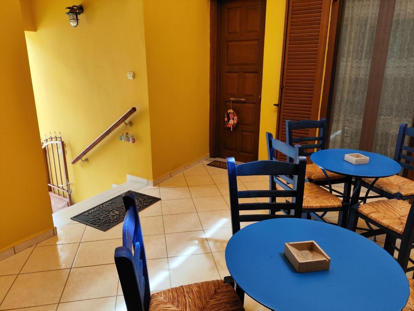 Οι Φωλίτσες Apartment Nafpaktos Bagian luar foto
