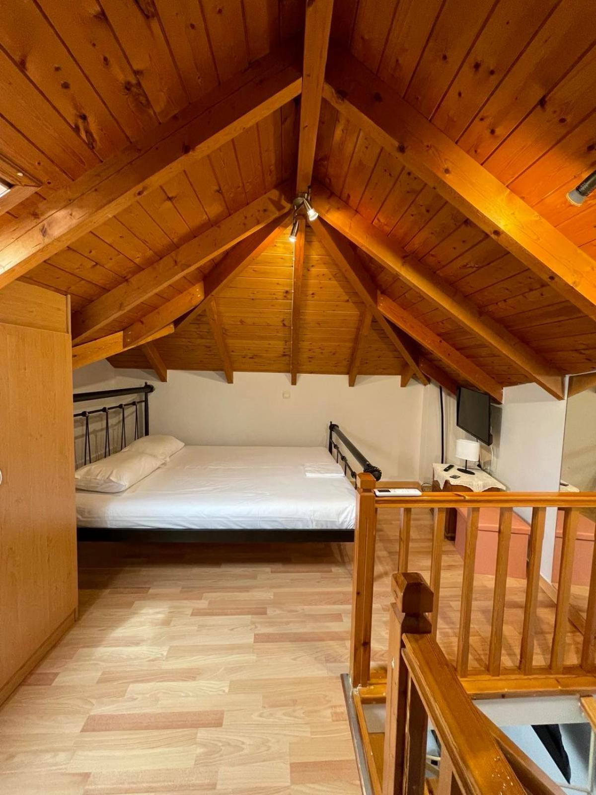 Οι Φωλίτσες Apartment Nafpaktos Bagian luar foto